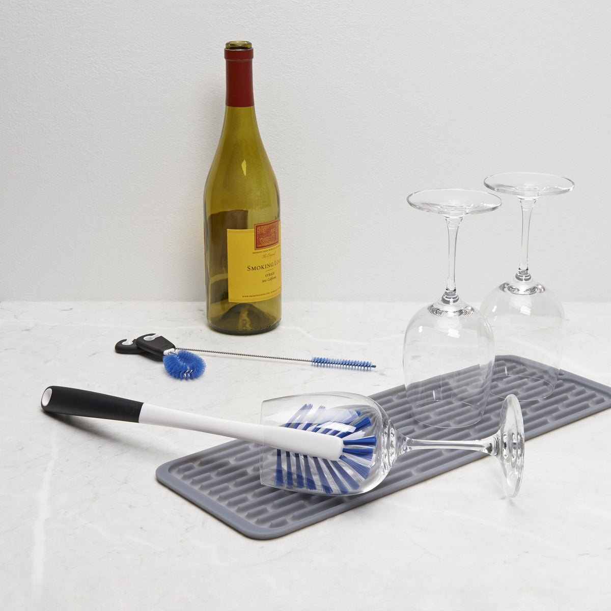 water-bottle-cleaning-set-v7 1329080_7_water_bottle_cleaning_set.jpg
