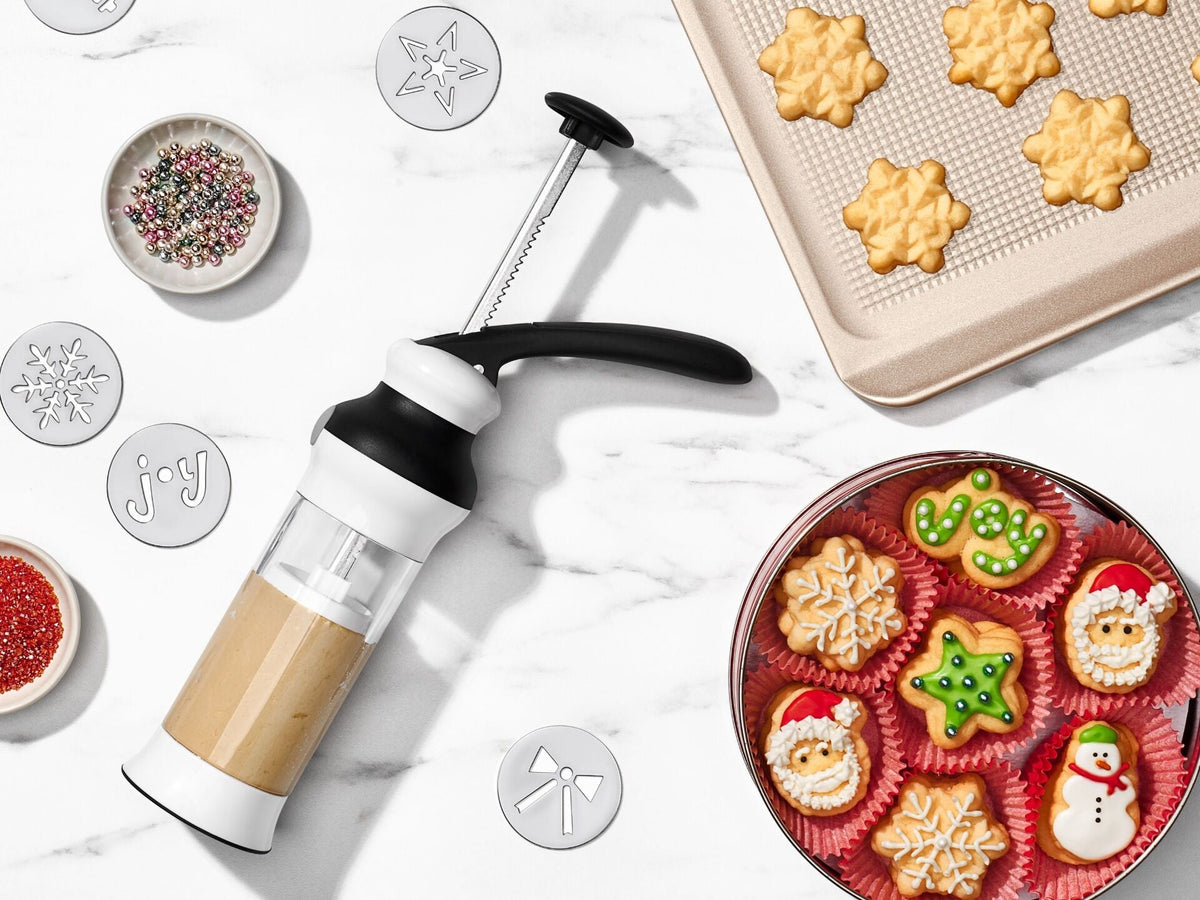 holiday-cookie-press-and-disk-set-bundle-j3 gg_11177800_9-banner.jpg