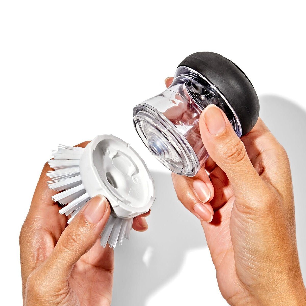 soap-dispensing-palm-brush-refills-4-pack-b3 gg_12425900_palm-brush-refills-4-pack_pdp_02.jpeg