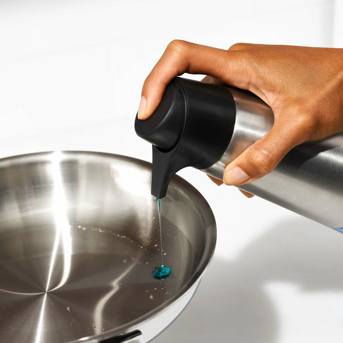 easy-press-soap-dispenser-v8 gg_13144000_4_rgb_1_.jpg