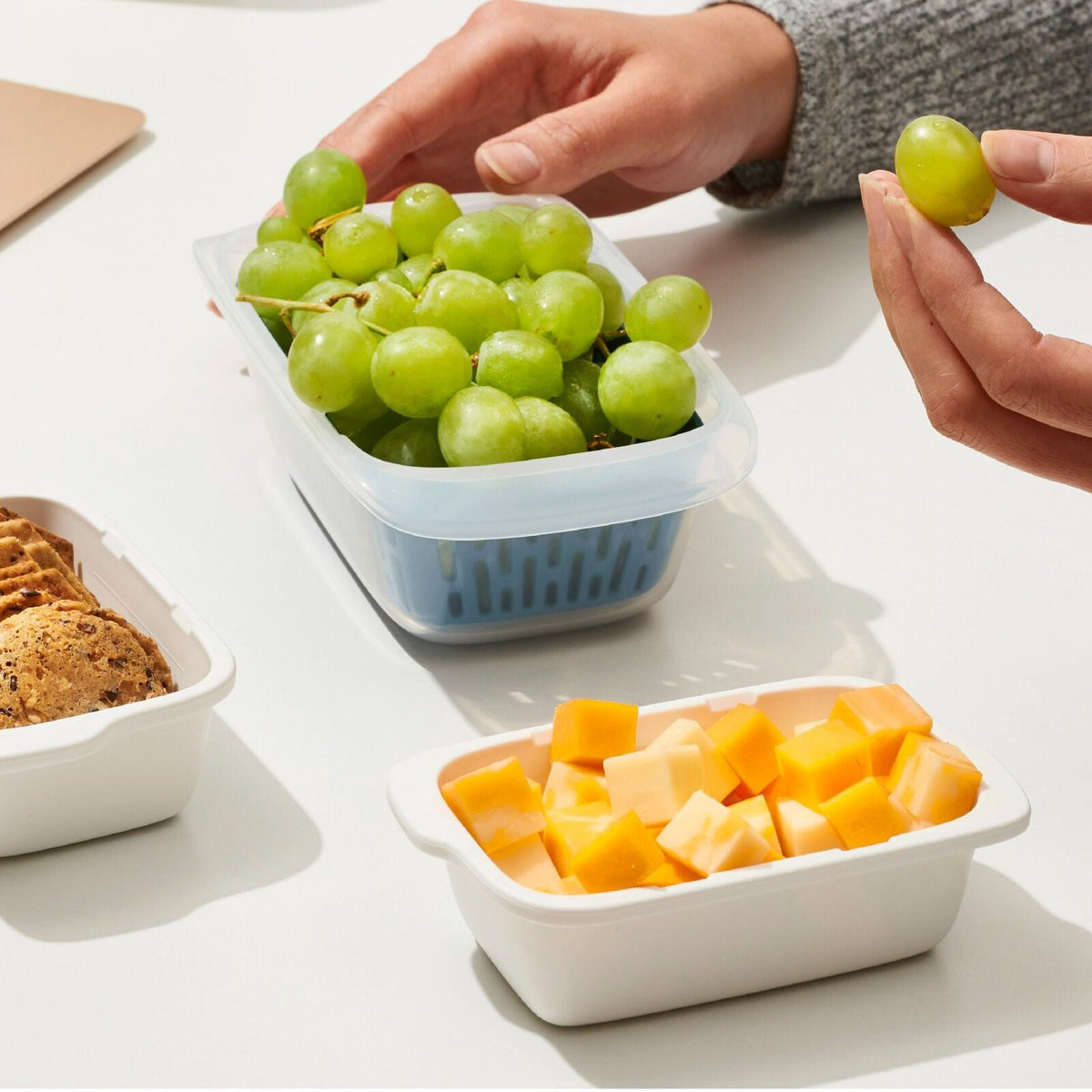 prep-and-go-container-with-colander-s7 oxo_prepgo_container-with-colander_apdp_pdp_04_1_.jpeg