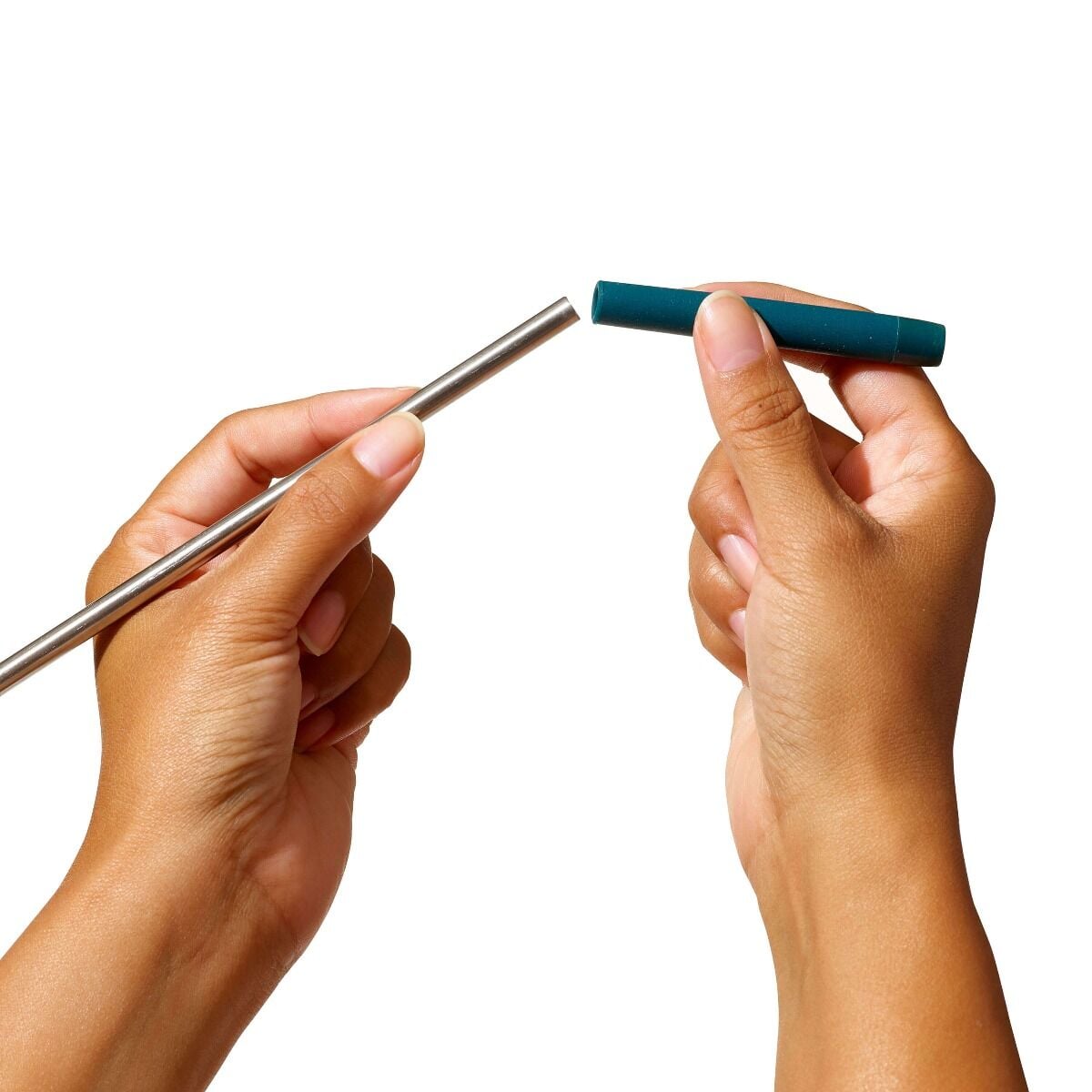 4-piece-reusable-straw-and-brush-set-with-case-d3 11300200_4b_1_.jpg