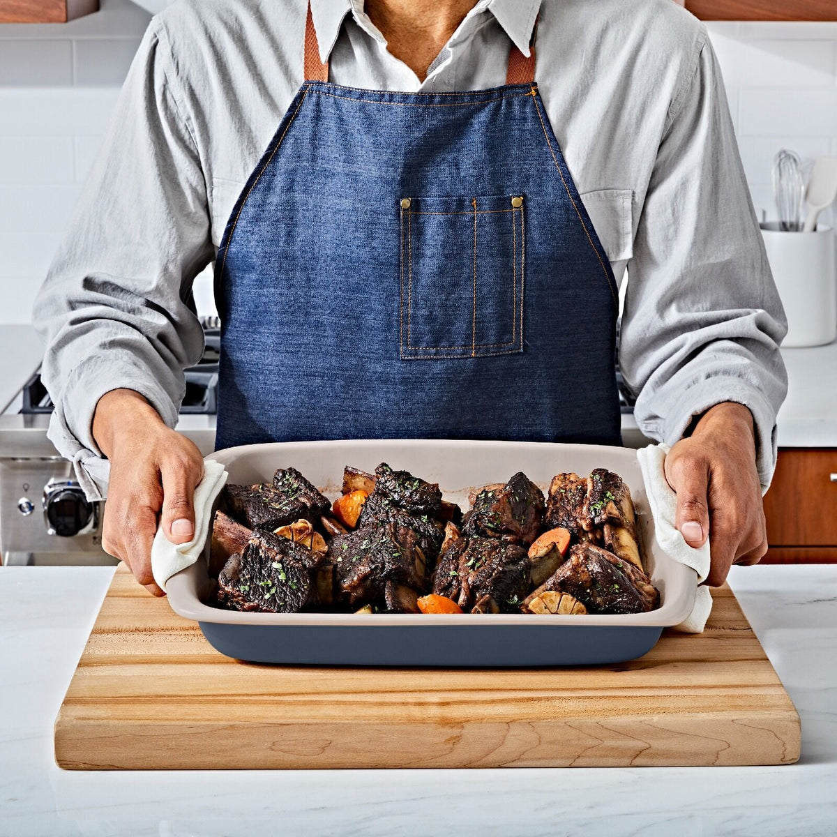 2-qt-square-stoneware-baking-dish-y0 11428700_32.jpg