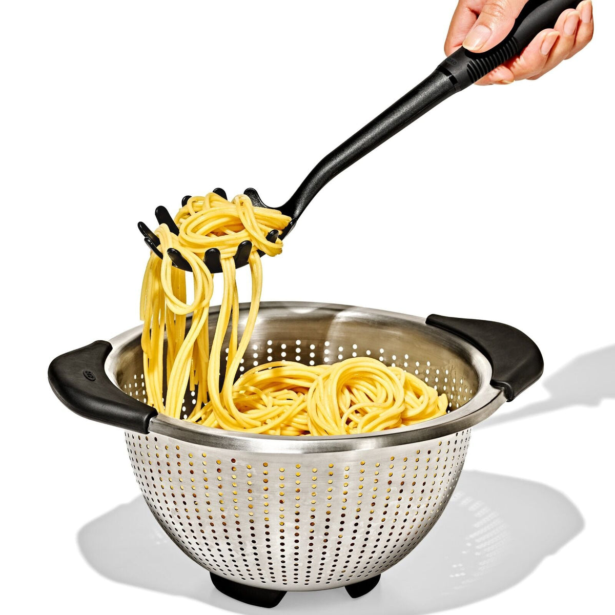 oxo-good-grips-nylon-spaghetti-server-m7 1190900v6_pdp_carousel_2.jpeg