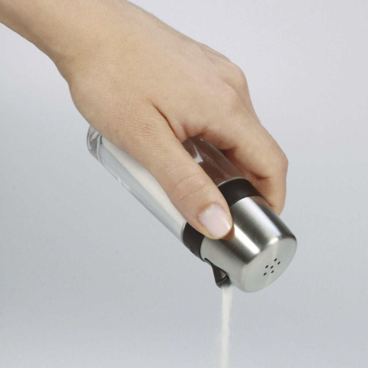 simple-salt-shaker-b6 1241980_salt_shaker_3.jpg