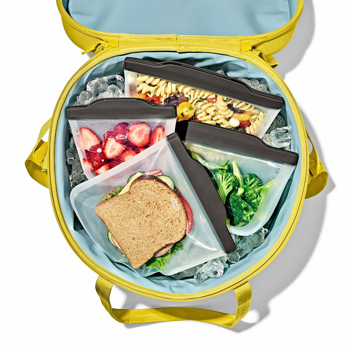 outdoor-silicone-reusable-stand-up-bag-quart-32-oz-m8 9112900_silicone_stand-up_quart_32oz_02.jpg
