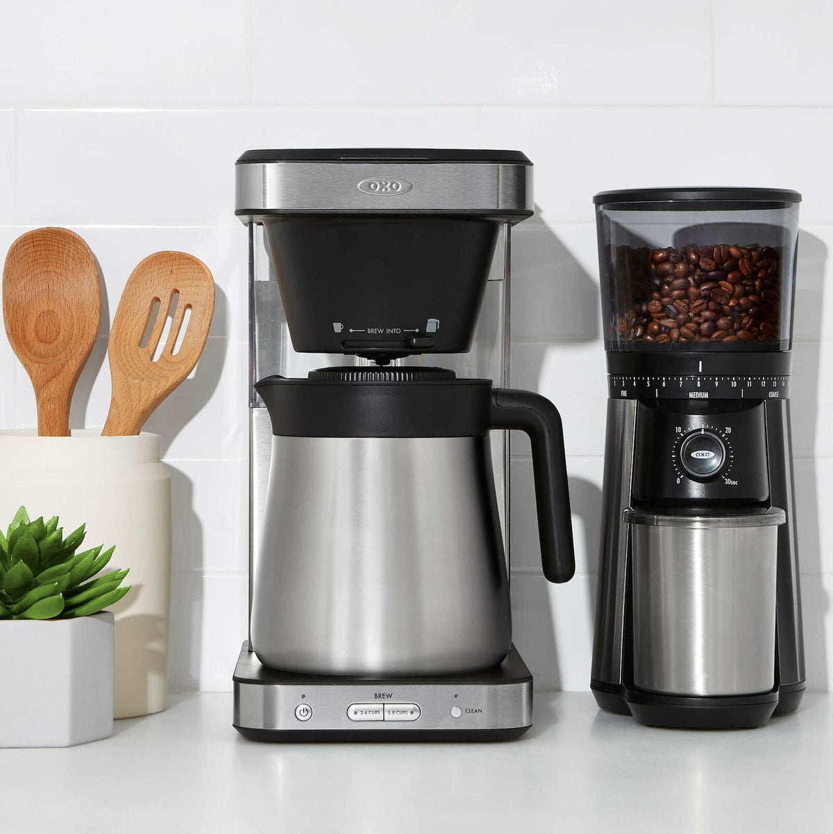 8-cup-coffee-maker-w7 br_8718800_071520_5_rgb_1_.jpg
