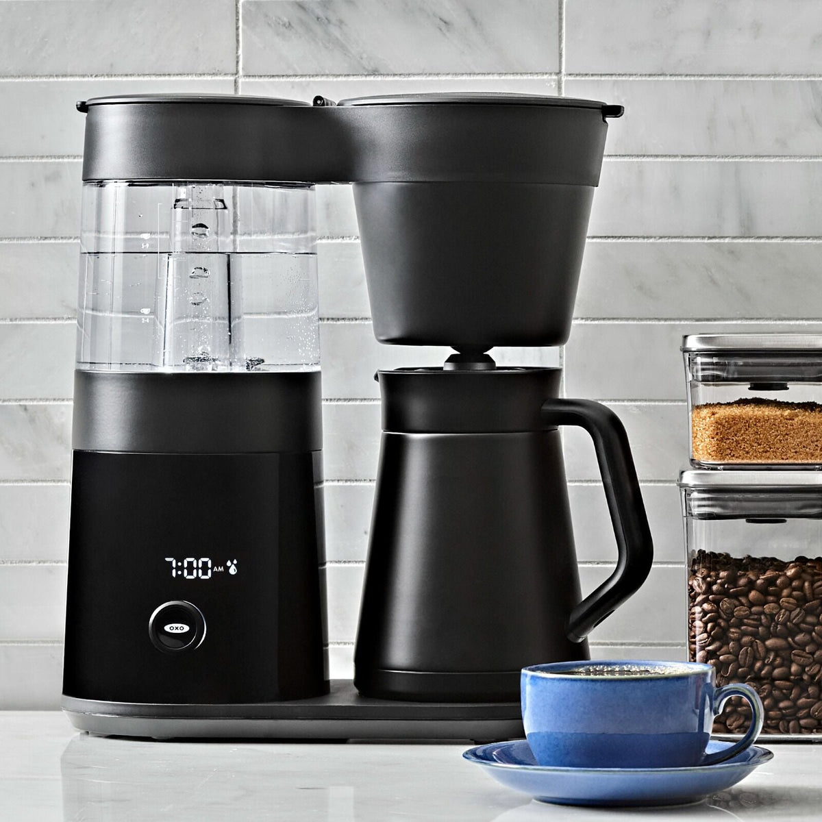 9-cup-coffee-maker-matte-black-z5 brew_8725000_9-cup-coffee-maker-black_pdp_01.jpeg