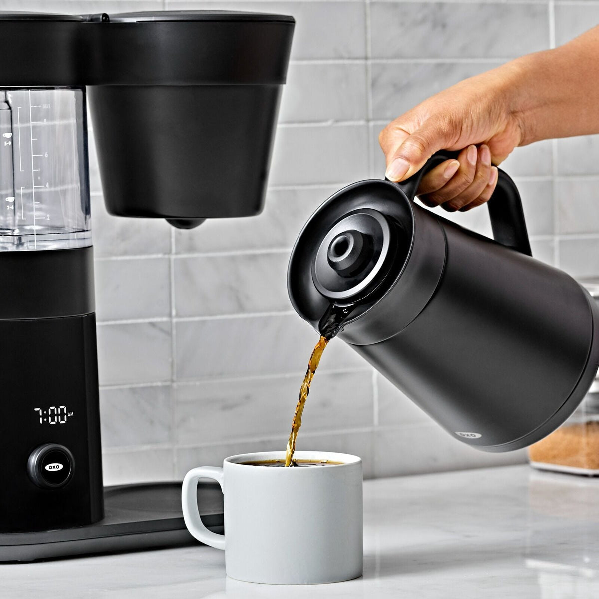 9-cup-coffee-maker-matte-black-z5 brew_9-cup-coffee-maker-black_pdp_07.jpeg