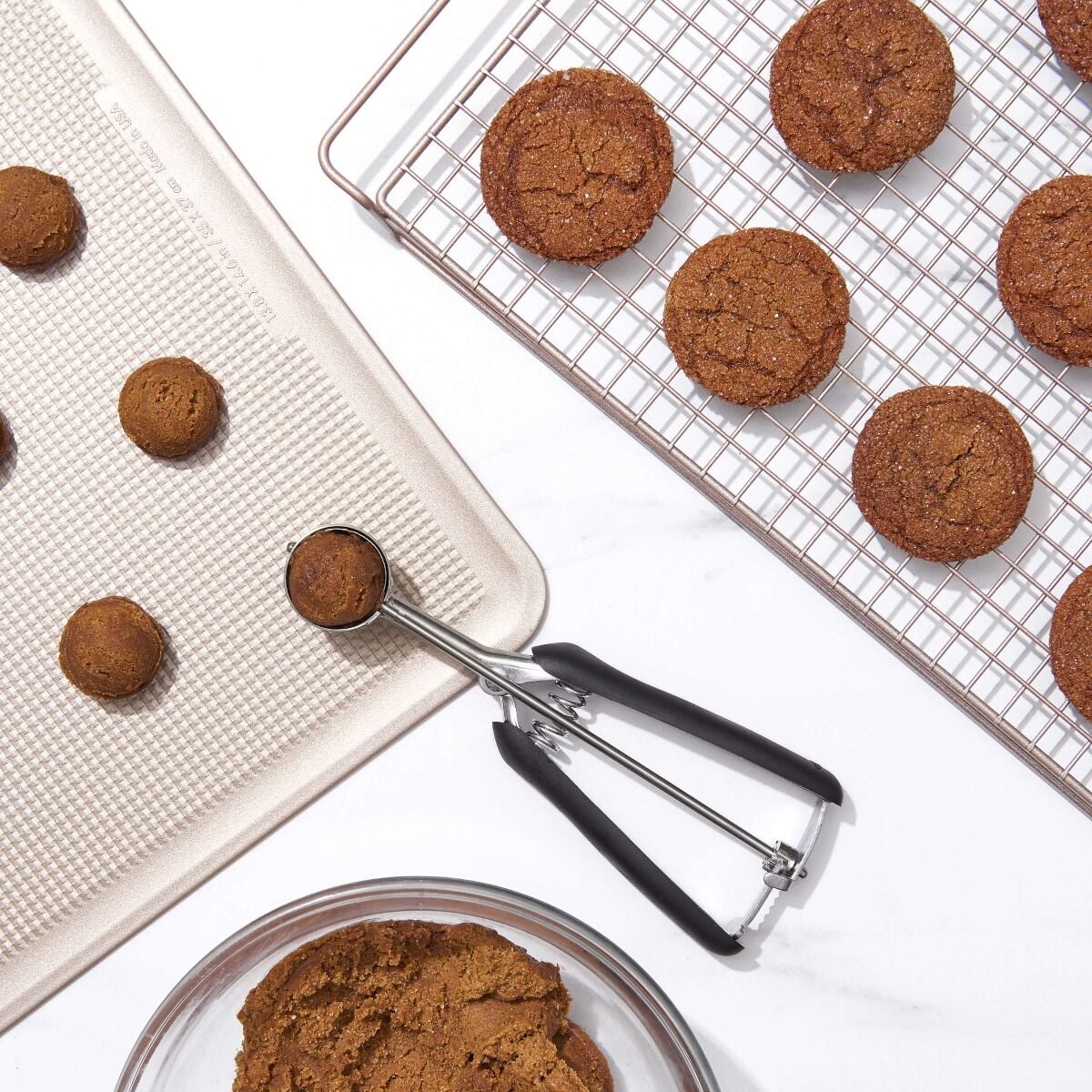small-cookie-scoop-p4 gg_1044083_9_1_.jpg