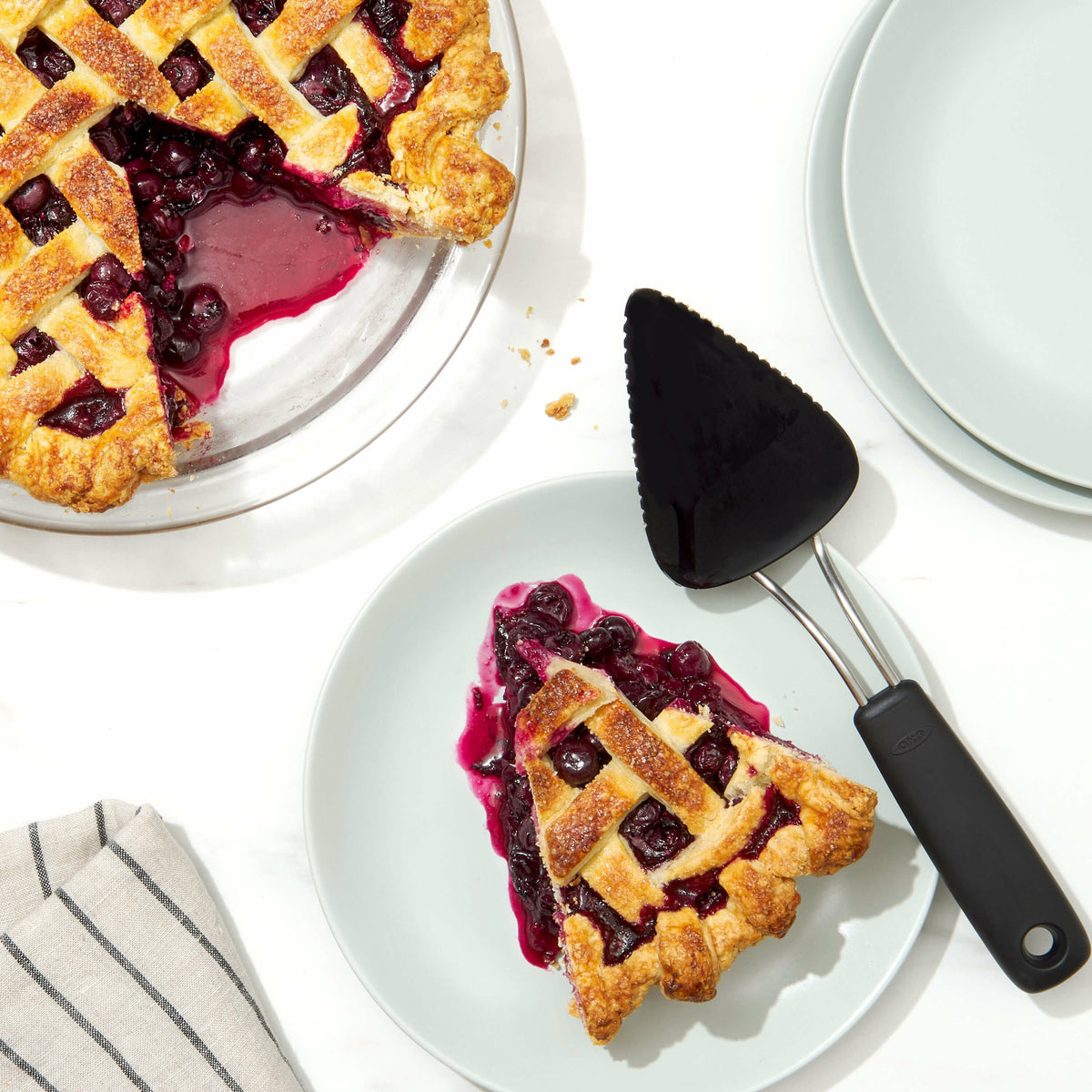 nylon-flexible-pie-server-a0 gg_1064984_9a_1_.jpg