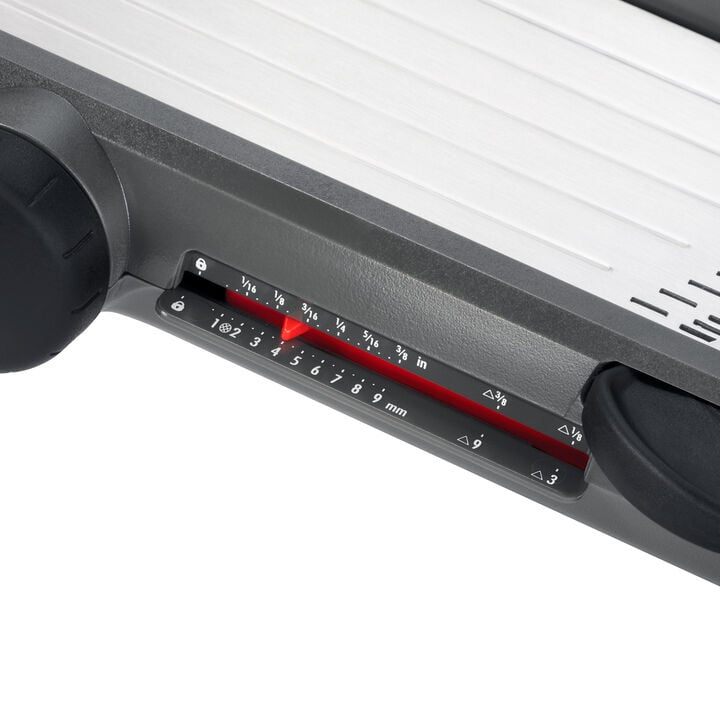chef-s-mandoline-slicer-2-0-w4 gg_111194500_7_1_.jpg