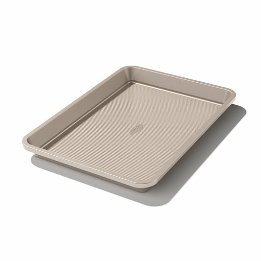 non-stick-pro-quarter-sheet-jelly-roll-pan-9-x-13-a7 gg_11165000v1_201216_01_1_.jpg