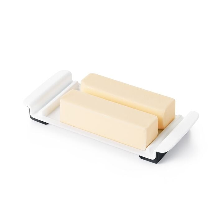 oxo-good-grips-wide-butter-dish-d1 gg_11198400_1d.jpg