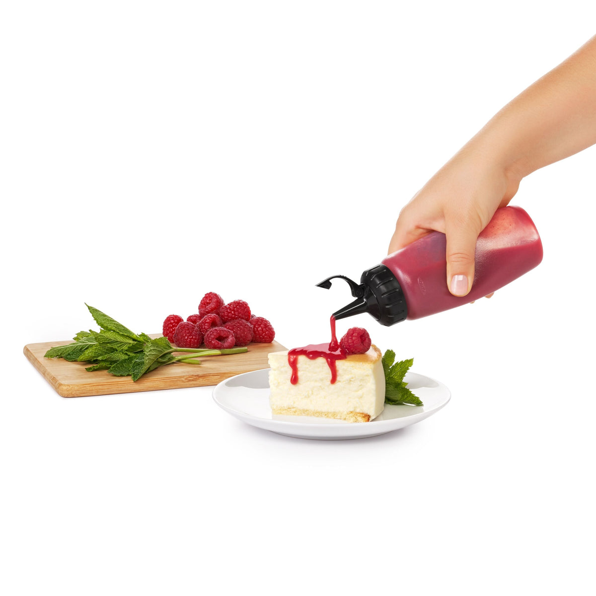 oxo-chef-s-squeeze-bottles-6-ounces-z1 gg_11219200_4.jpg
