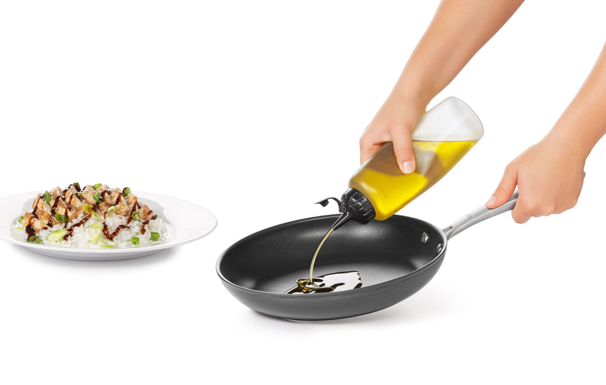 oxo-chef-s-squeeze-bottles-16-ounces-c2 gg_11219400_4_-v2.jpg