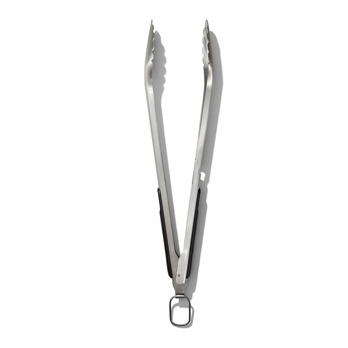 grilling-tongs-with-built-in-bottle-opener-j0 gg_11309000_050520_6_rgb_1_.jpg