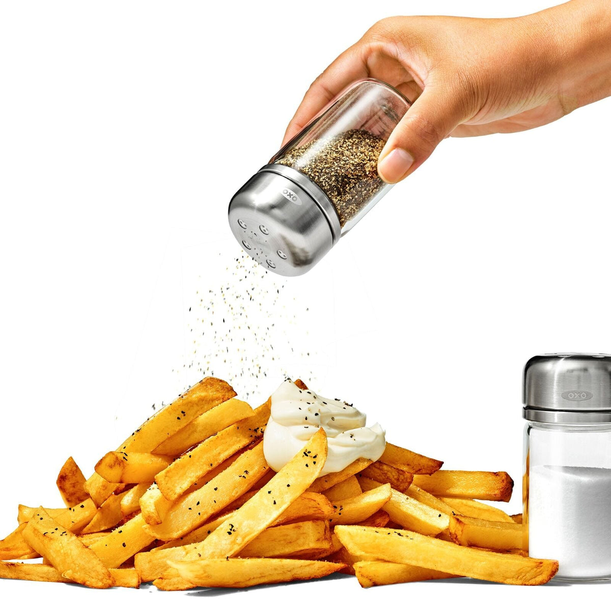 glass-adjustable-shaker-set-v5 gg_11312600_adjustablesaltandpeppershakers_pdp_05.jpeg