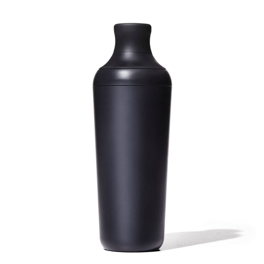 oxo-good-grips-plastic-cocktail-shaker-20-oz-590-ml-capacity-i4 gg_11327200_012221_06_rgb.jpg