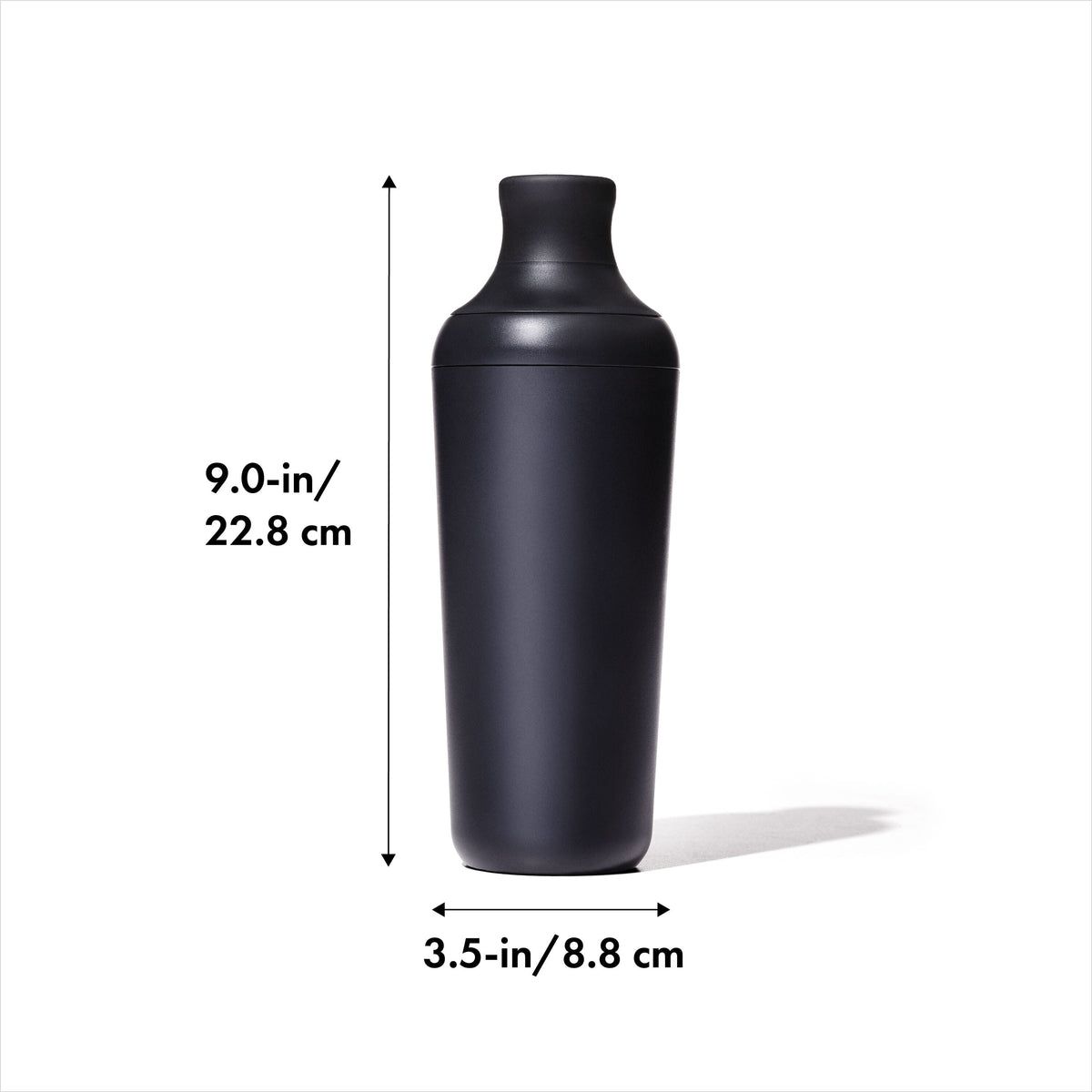 oxo-good-grips-plastic-cocktail-shaker-20-oz-590-ml-capacity-i4 gg_11327200_8dim.jpg