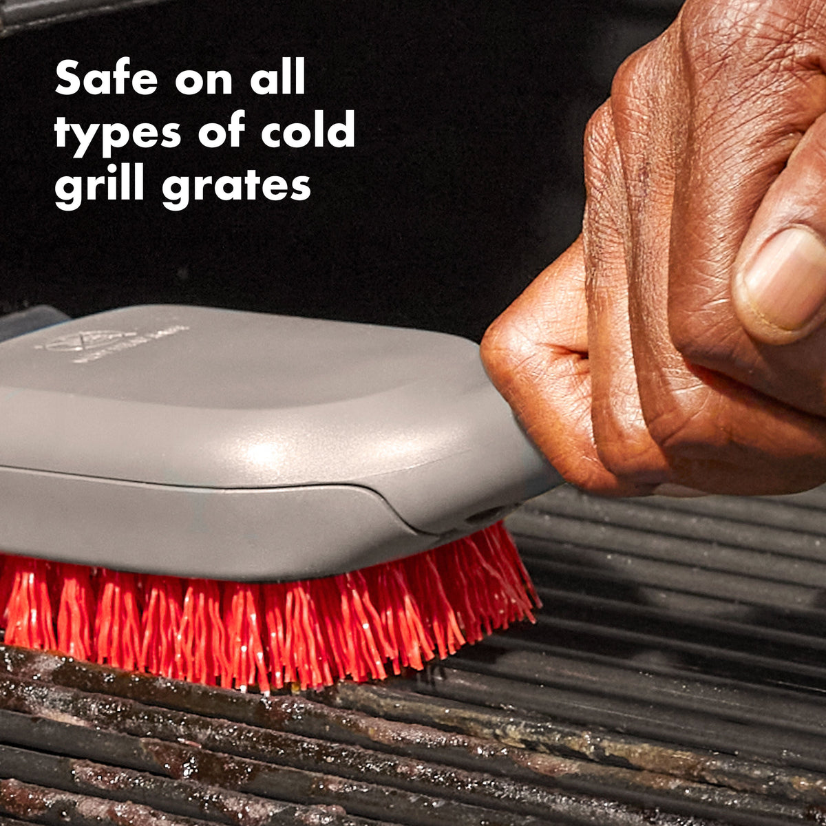 oxo-good-grips-nylon-grill-brush-for-cold-cleaning-y1 gg_11329400_8a.jpg
