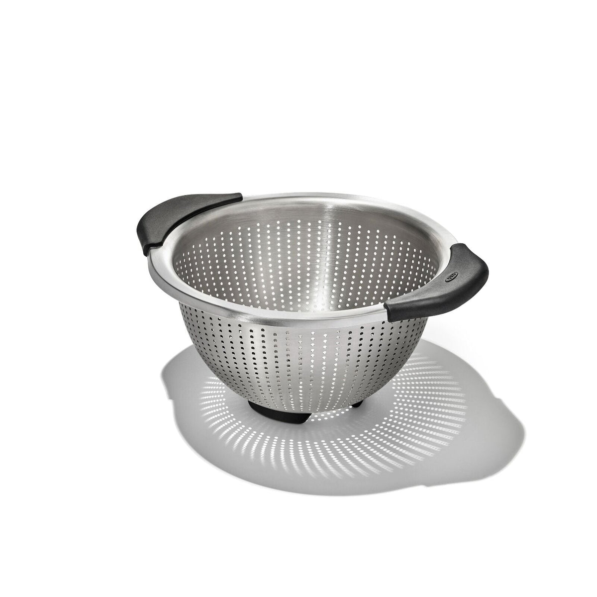 stainless-steel-3-qt-2-8l-colander-k7 gg_11330800_stainlesssteelcolander3qt_02_rgb.jpg