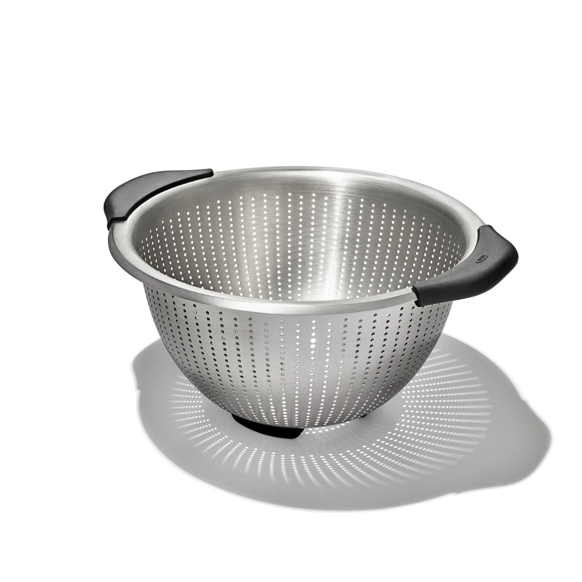 5-qt-stainless-steel-colander-x5 gg_11330900_stainlesssteelcolander5qt_02_rgb.jpg