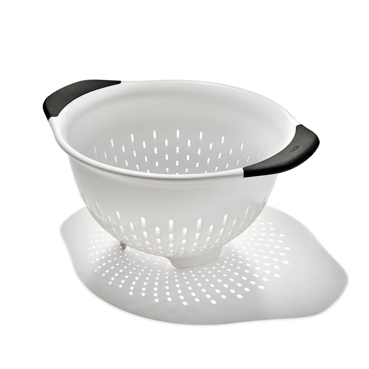plastic-colander-d8 gg_11331000_plasticcolander3qt_apdp_00_main.jpg