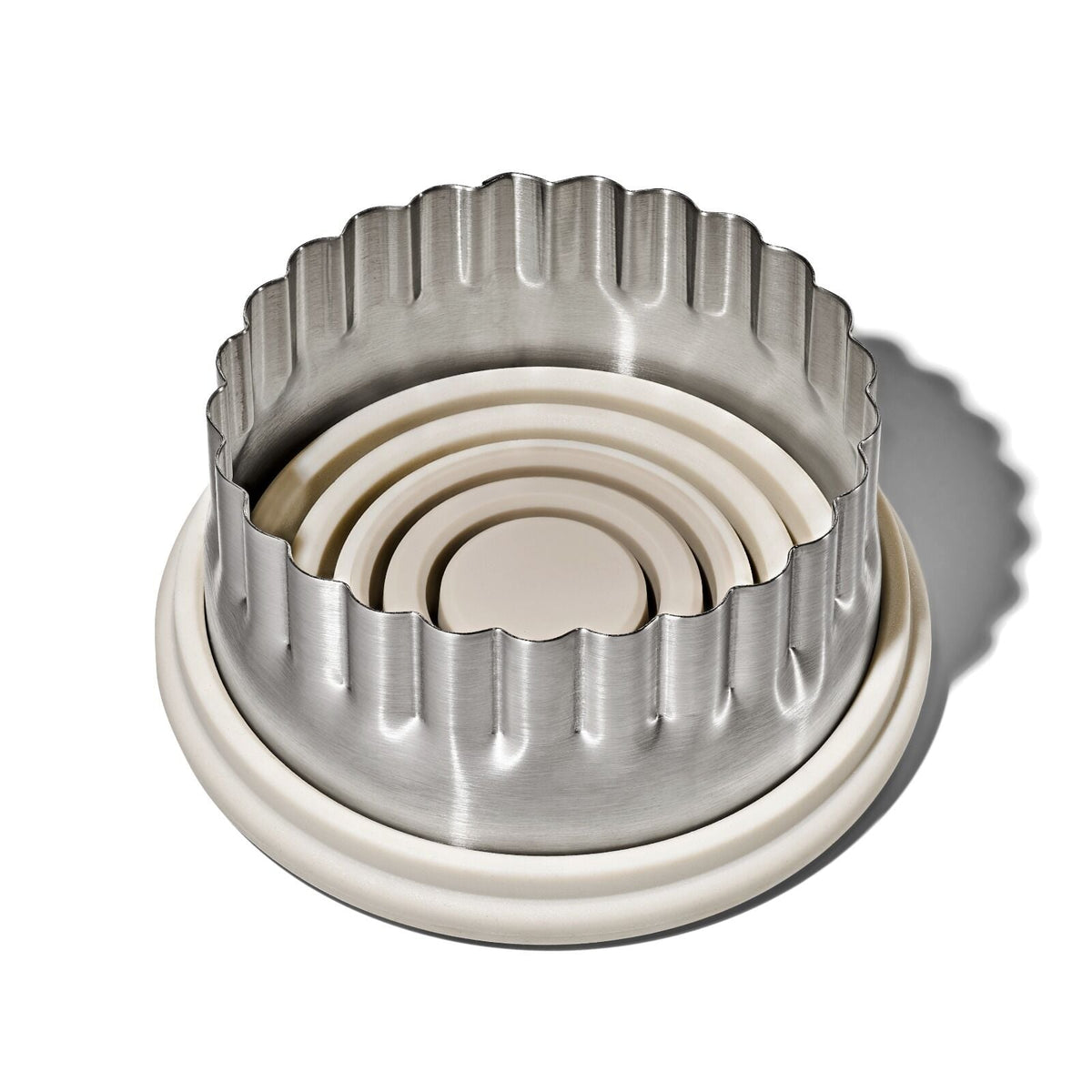 double-sided-cookie-and-biscuit-cutter-v6 gg_11360600_cookiecutterset_pdp_05.jpg