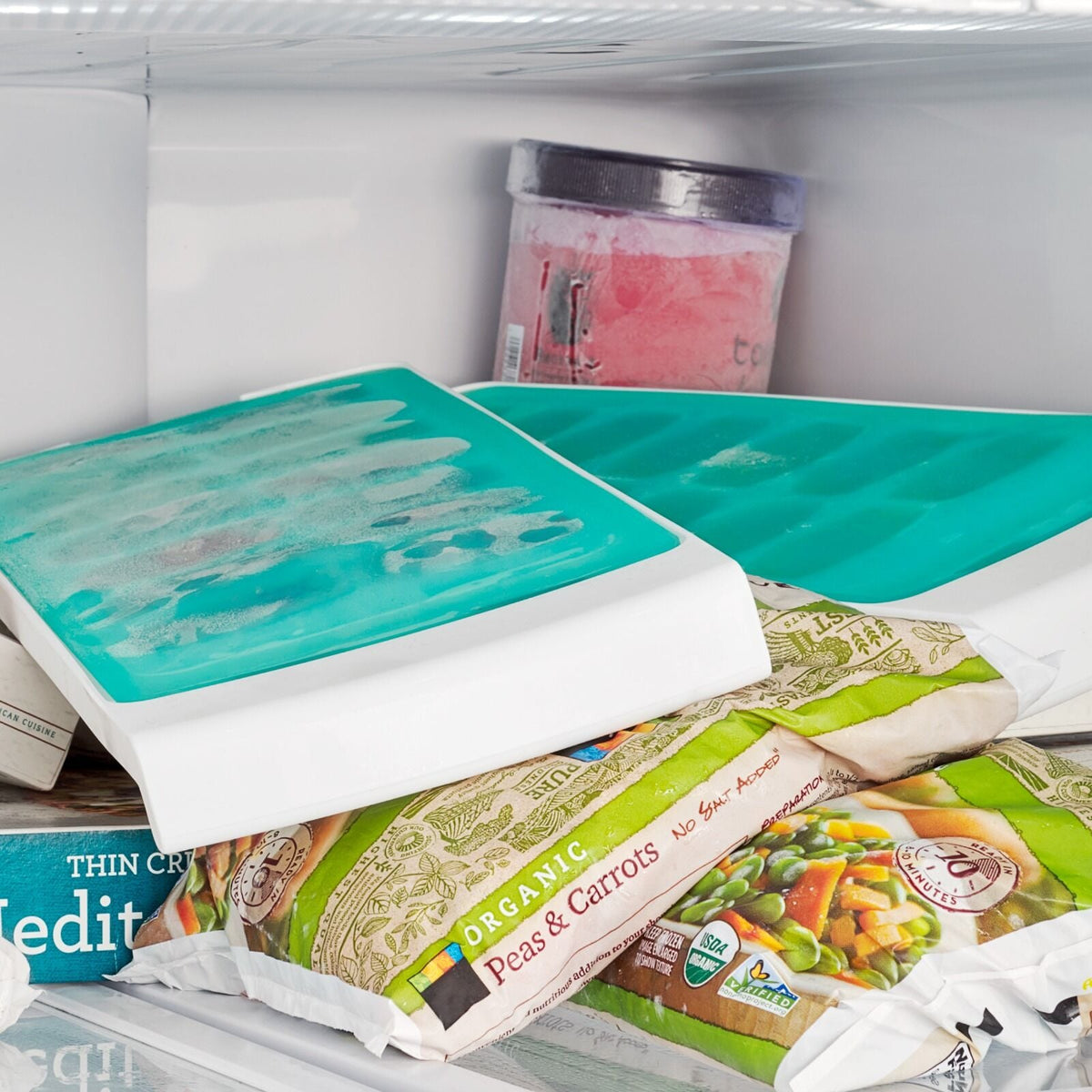 no-spill-ice-cube-tray-2-pack-f6 gg_11362000_nospillicecubetray2pk_pdp_02.jpg