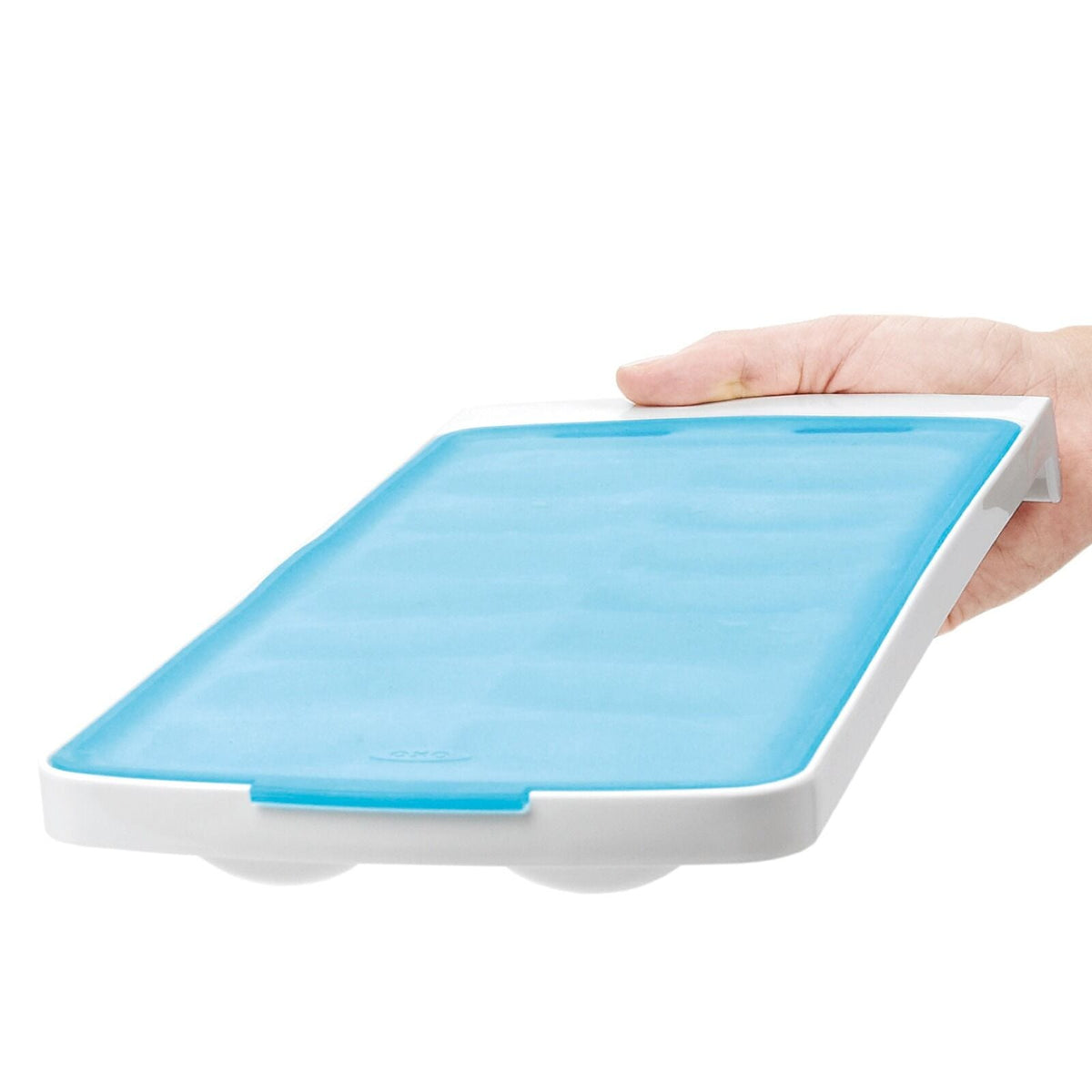 no-spill-ice-cube-tray-2-pack-f6 gg_11362000_nospillicecubetray2pk_pdp_03.jpg