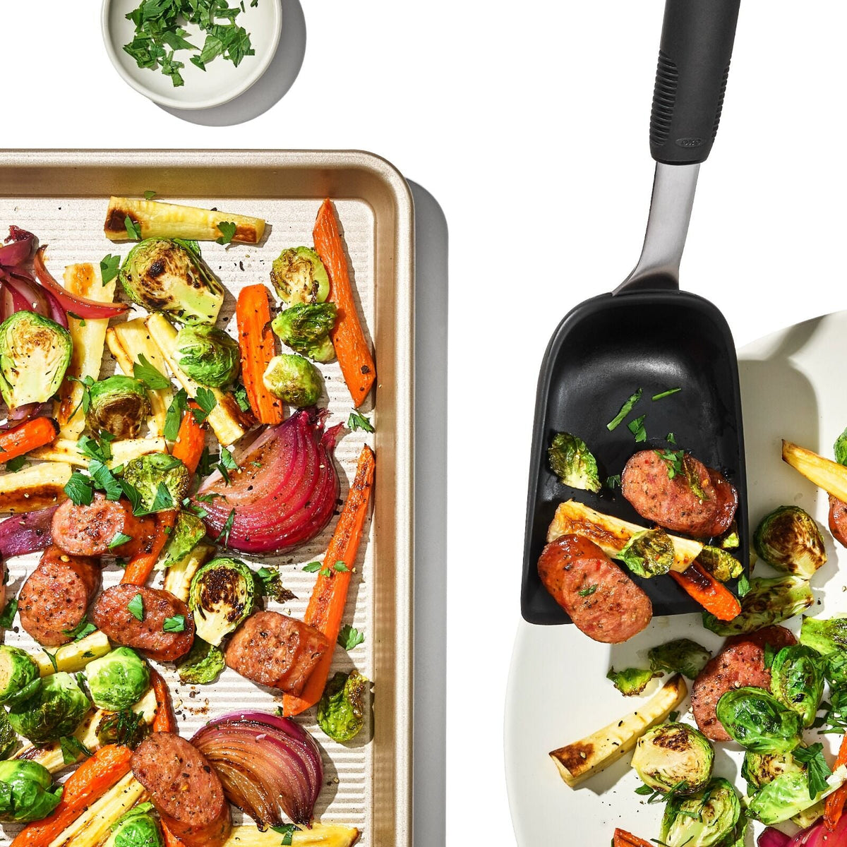 sheet-pan-scoop-k3 gg_11375300_sheetpanscoop_pdp_05.jpg
