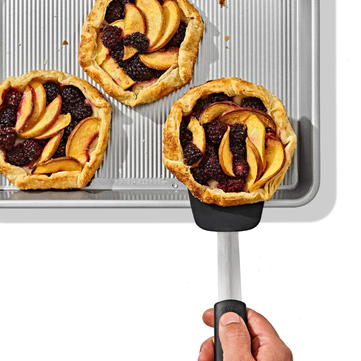 non-stick-pro-clear-coated-jelly-roll-pan-m8 gg_11435000_jelly-roll-pan_pdp_02.jpeg