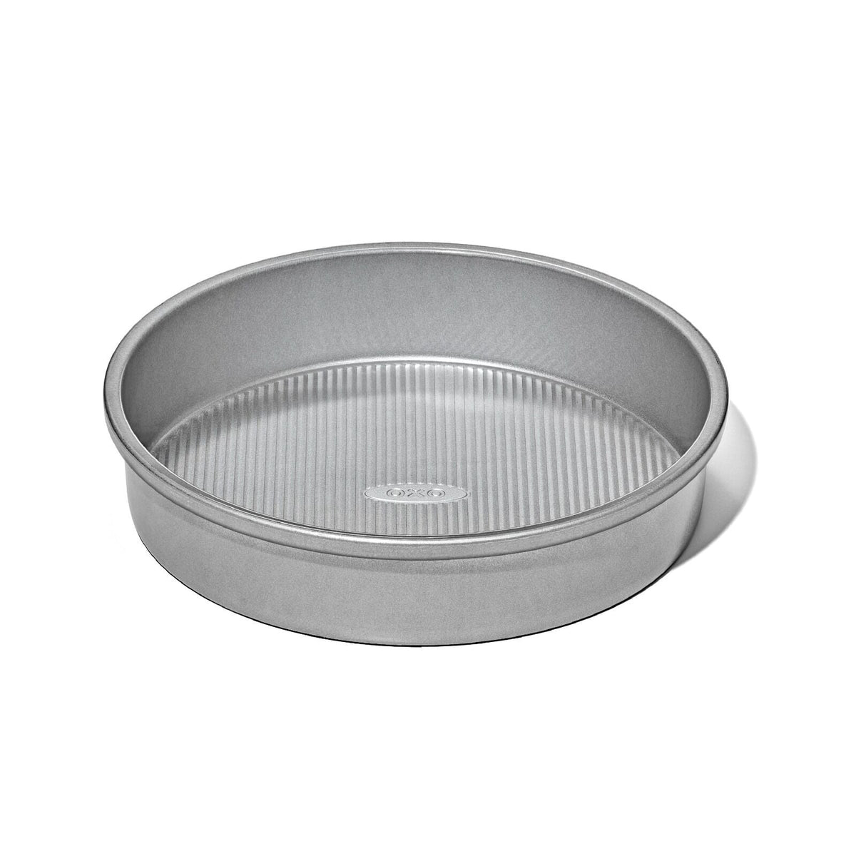 non-stick-pro-clear-coated-9in-round-cake-pan-e1 gg_11435100_9in-round-cake-pan_apdp_00_main.jpeg