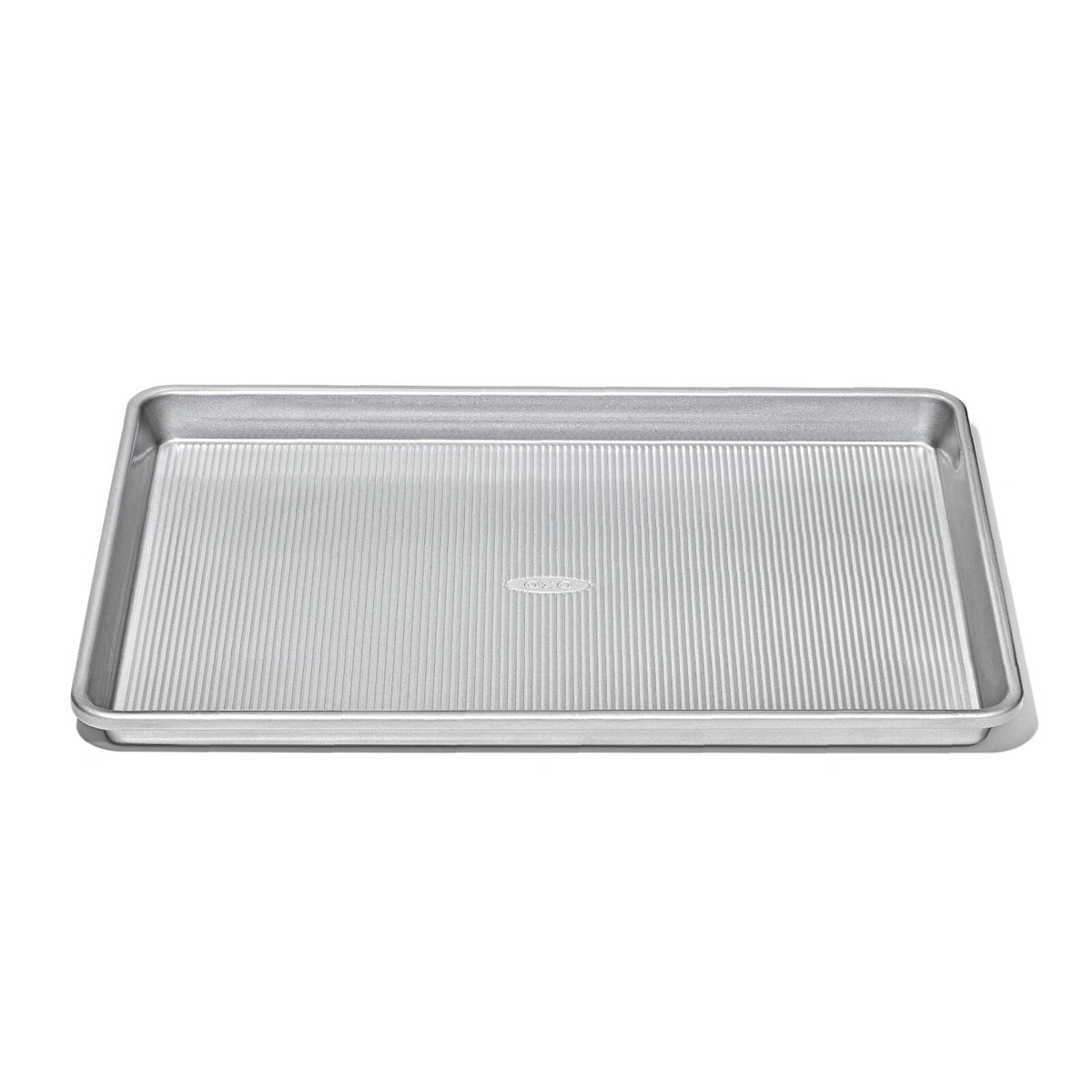 non-stick-pro-clear-coated-half-sheet-pan-m6 gg_11435300_half-sheet-pan_apdp_00_main.jpeg