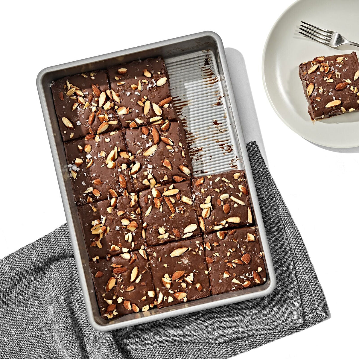 non-stick-pro-clear-coated-9inx13in-cake-pan-p9 gg_11435500_9x13-cake-pan_pdp_01.jpeg