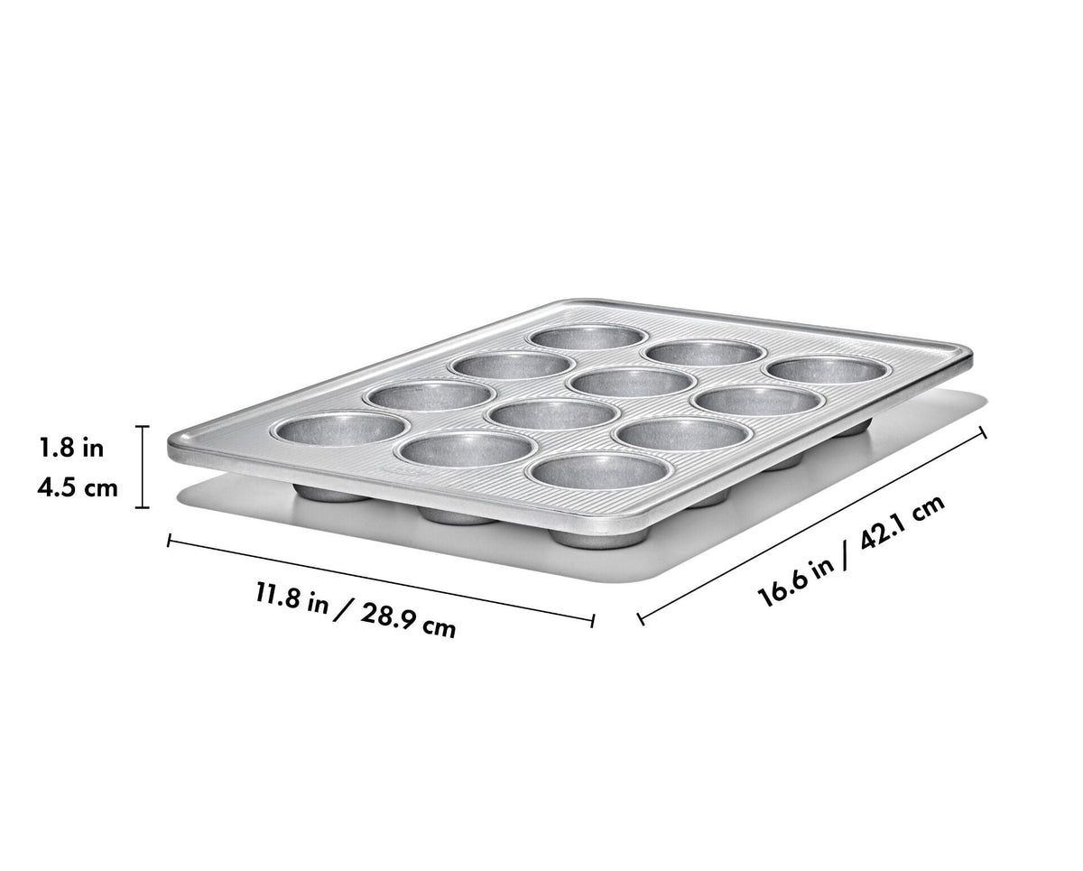 non-stick-pro-clear-coated-12-cup-muffin-pan-a8 gg_11435600_12-cup-muffin-pan_apdp_01_dim.jpeg