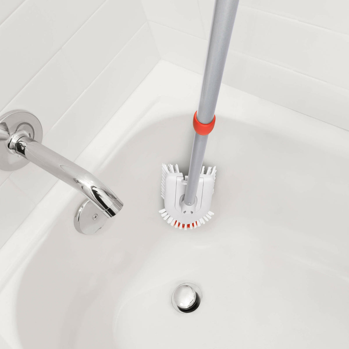 extendable-tub-and-tile-brush-a1 gg_12166000_8_1_.jpg