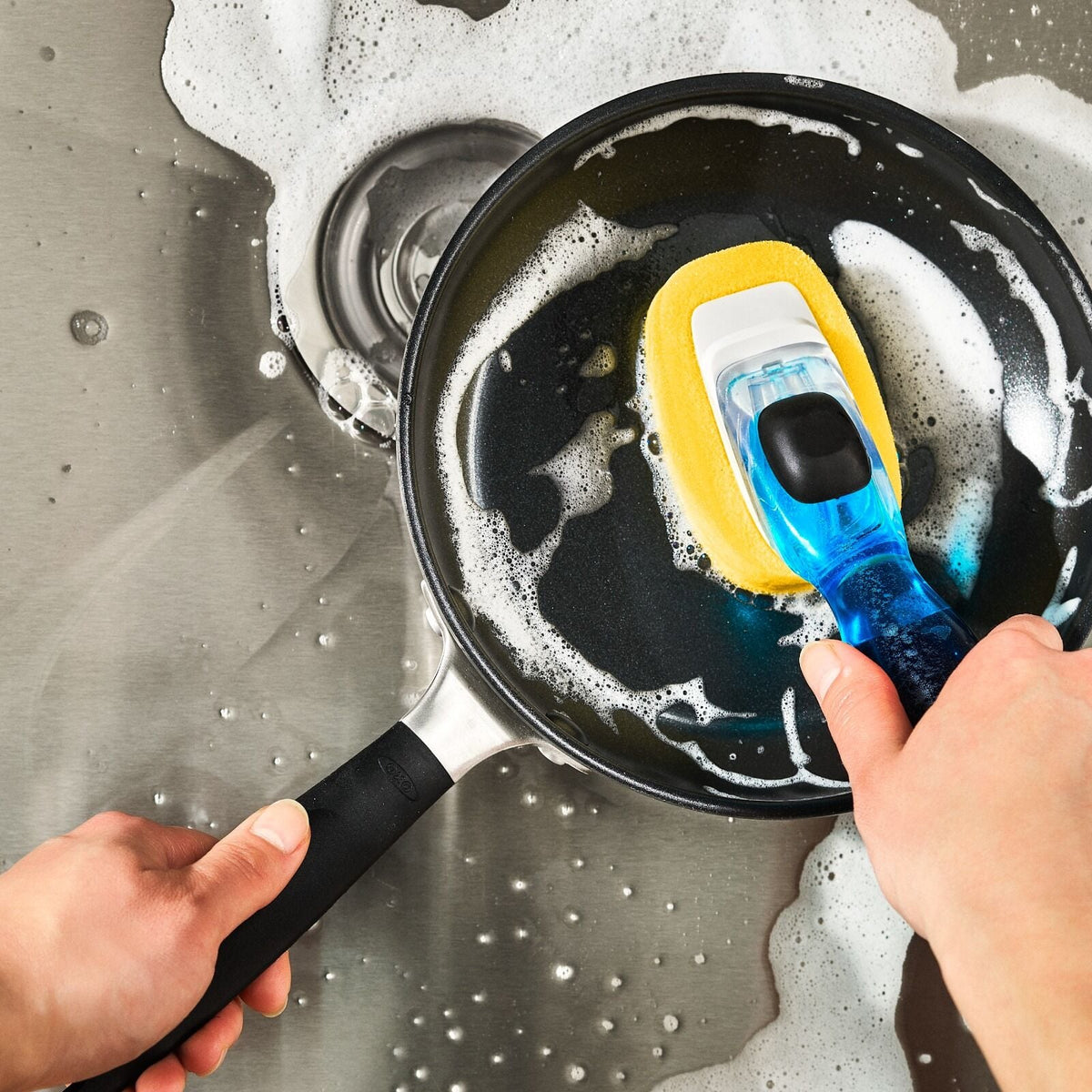 soap-dispensing-dish-sponge-c7 gg_12361300_soapdispensingdishsponge_pdp_02.jpg
