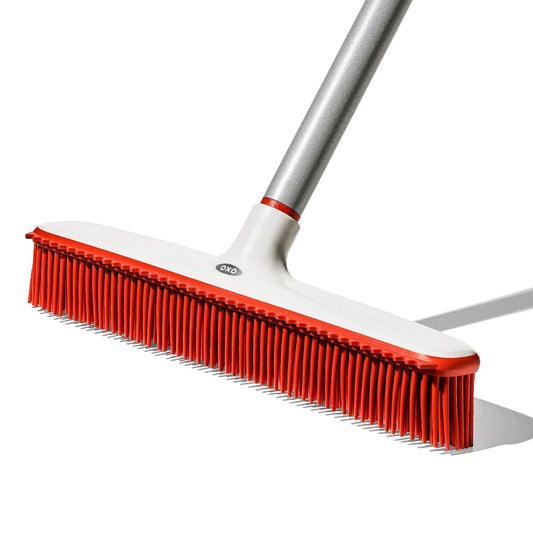 oxo-good-grips-fur-broom-u5 gg_12423000_fur-broom-compact_pdp_00.jpeg