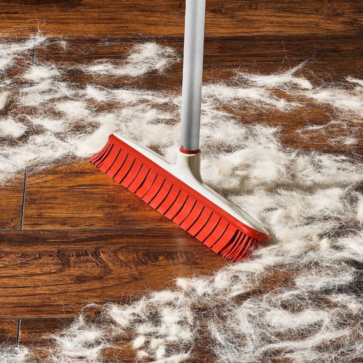 oxo-good-grips-fur-broom-u5 gg_12423000_fur-broom-compact_pdp_06.jpeg