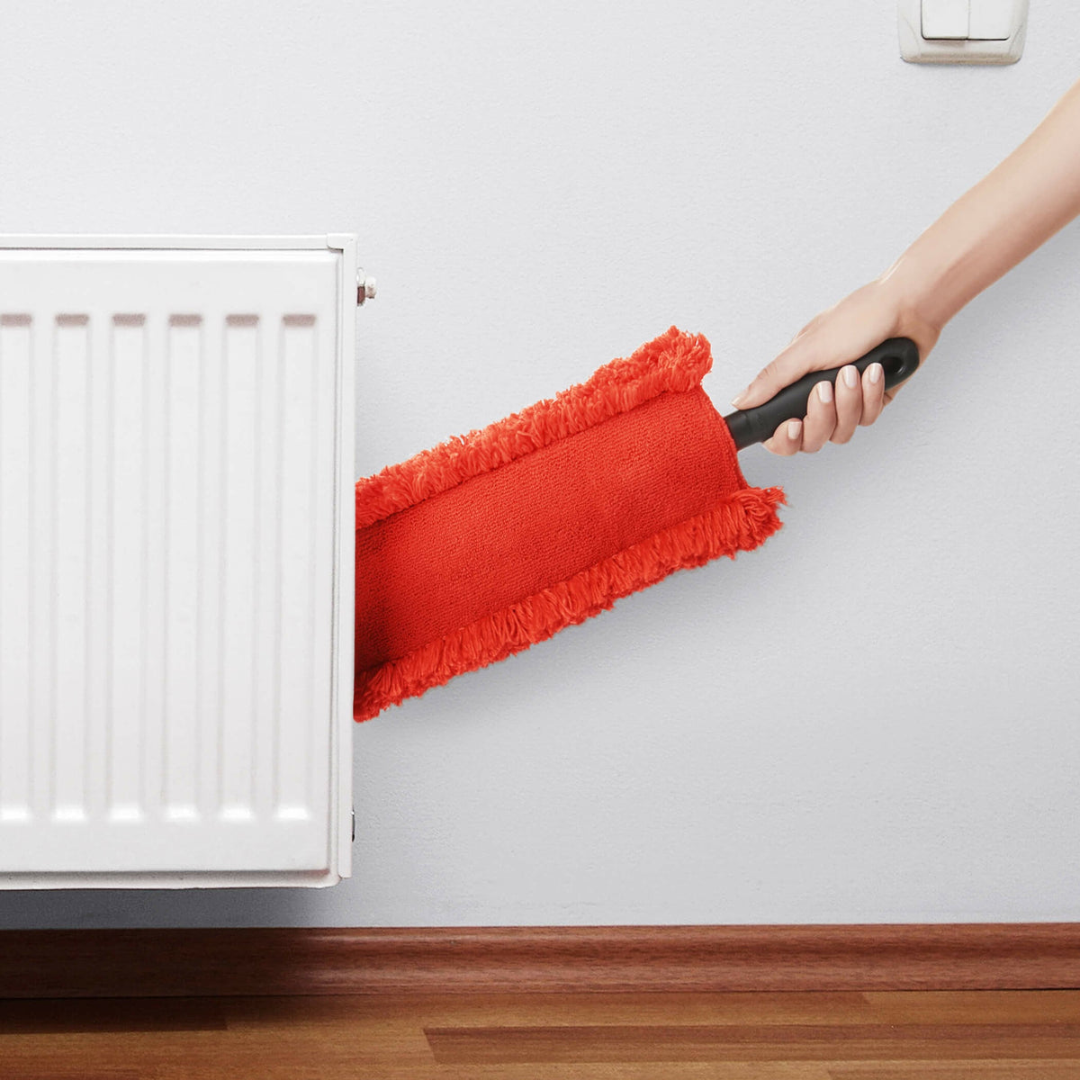microfiber-under-appliance-duster-d2 gg_1245400_4d_1__1.jpg