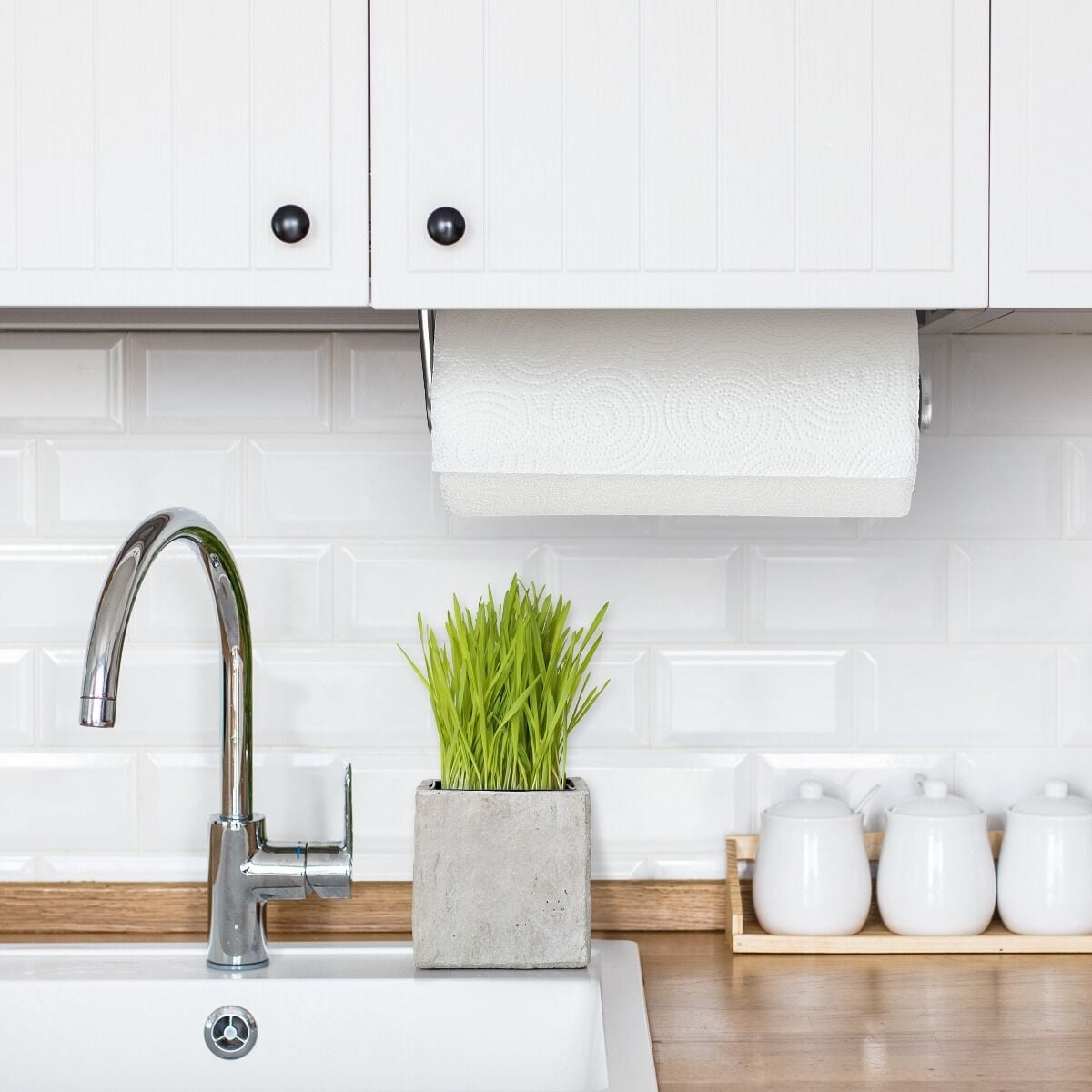 steady-mounted-paper-towel-holder-v8 gg_13245200_9.jpg