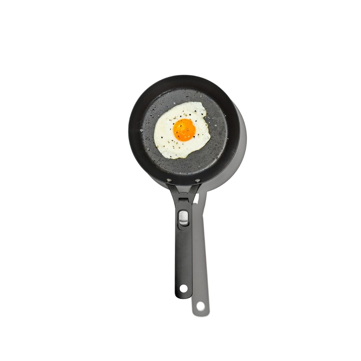 carbon-steel-with-removable-handle-10in-pan-b7 od__2059660001__8incarbonsteelpan_72_p_rgb.jpg