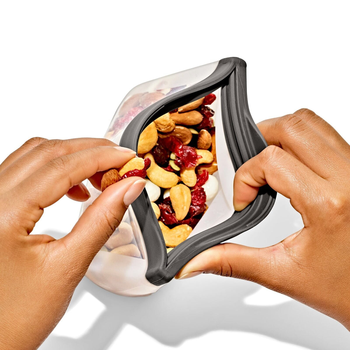 outdoor-silicone-reusable-stand-up-snack-bag-12-oz-m7 odr_9112800_siliconestandupsnack12oz_pdp_03.jpg