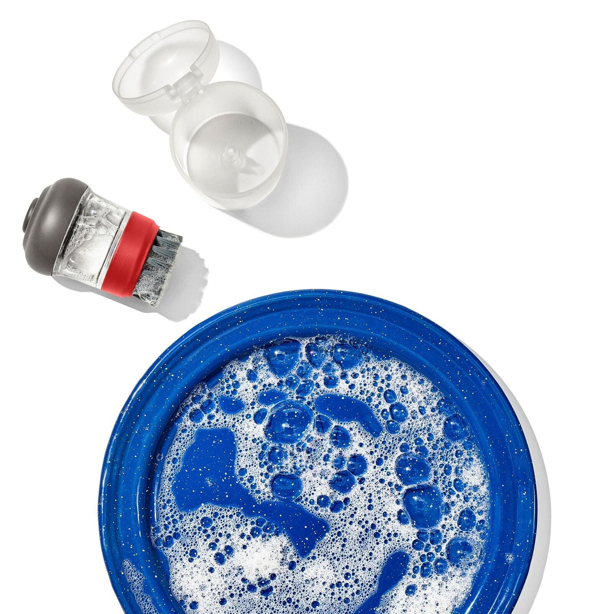 outdoor-soap-dispensing-dish-brush-with-storage-case-g7 odr_9209700_soapdispensingbrush_11.jpg