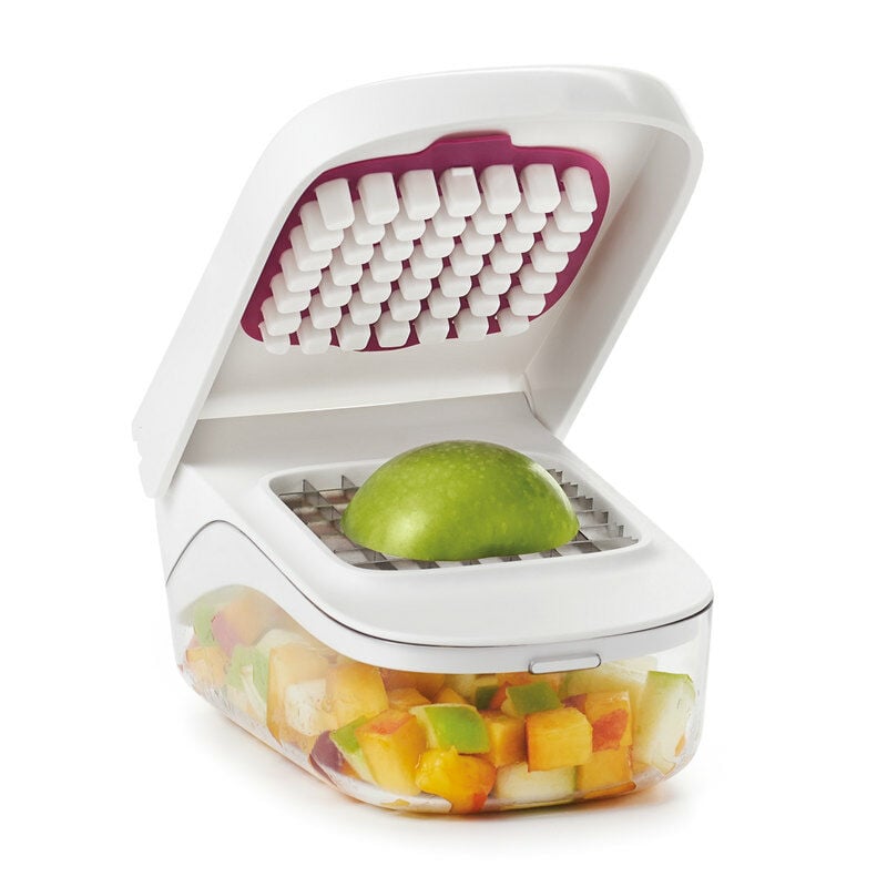 vegetable-chopper-with-easy-pour-opening-k9 onion_7.jpg