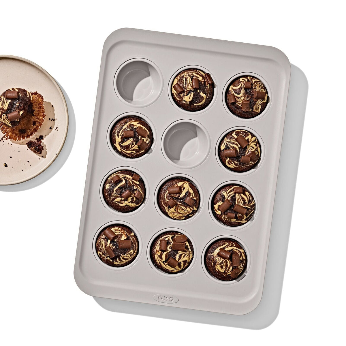 non-stick-pro-ceramic-coated-metal-bakeware-12-cup-muffin-pan-storm-blue-q4 oxo_12-cup-muffin-pan_pdp_01.jpg