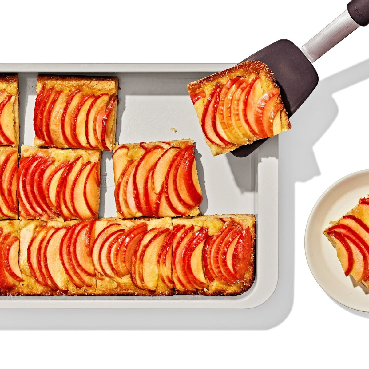 non-stick-pro-ceramic-coated-metal-bakeware-9-x-13-cake-pan-storm-blue-i7 oxo_9x13-cake-pan_pdp_03.jpg
