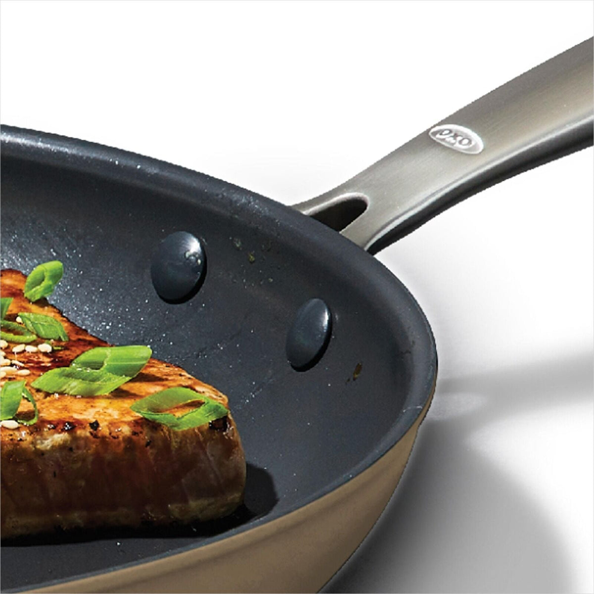 enhanced-non-stick-12-inch-frypan-e0 oxo_cc010459-001_enhanced-nonstick-12in-fry-pan-biscuit_pdp_02.jpg